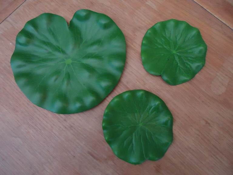 Plastic Pond Lily Pads (1 Large & 2 Small)