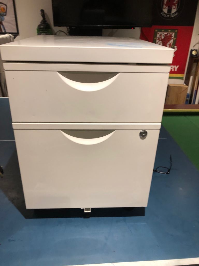 Filing cabinet 2 draw 