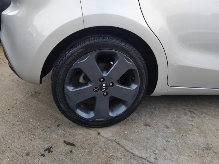 2011 Kia Rio 1.4 3 5 DOOR HATCHBACK VERY ECONOMICAL  FULL MOT AND SERVICE  HATCHBACK Petrol Manual