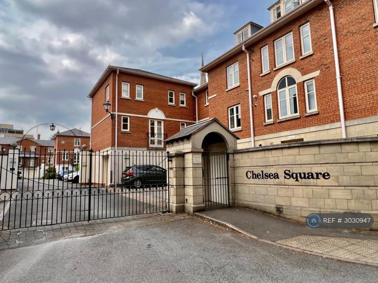 3 bedroom flat in Chelsea Square, Cheltenham, GL50 (3 bed) (#3030947)