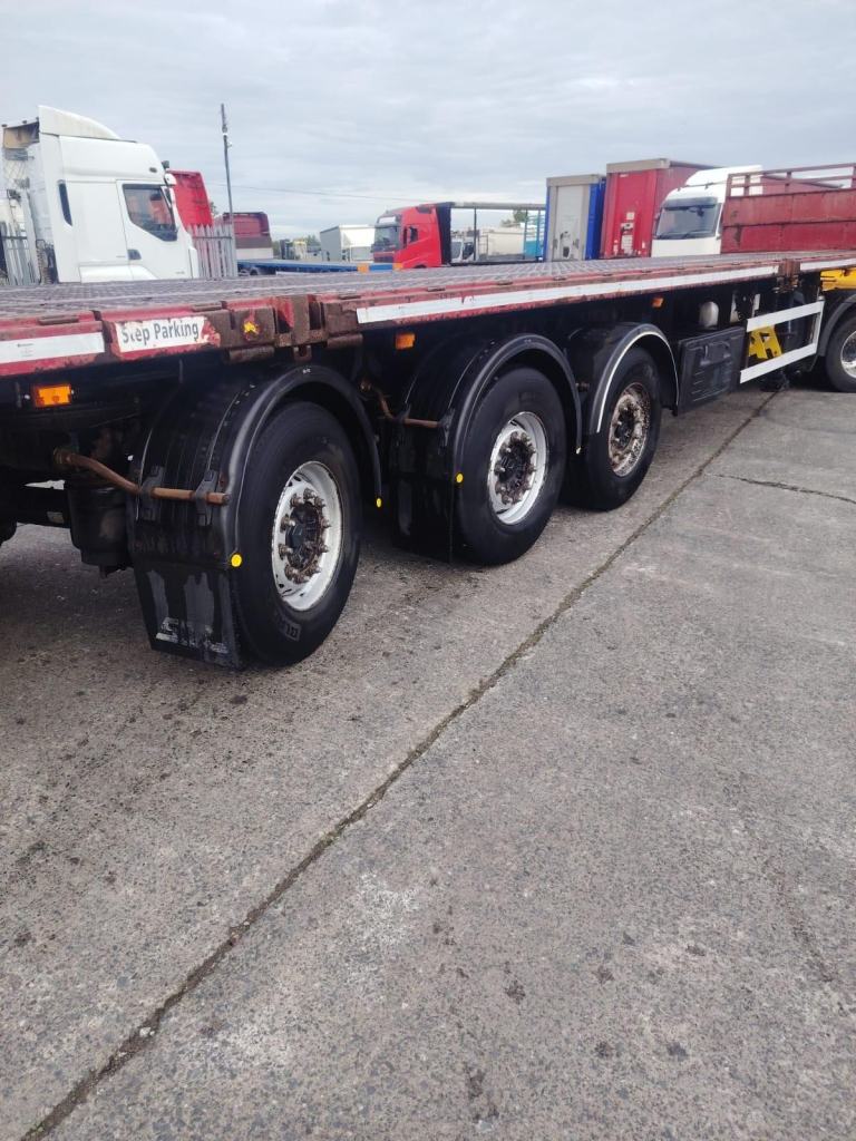 Sdc flat trailer Rear steering axle front lift 12.9 meters long mot to