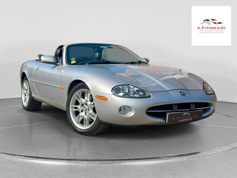 2001 Jaguar XK8 4.0 Convertible 2dr Petrol Automatic (284 g/km, 290 bhp) Convertible Petrol Autom...