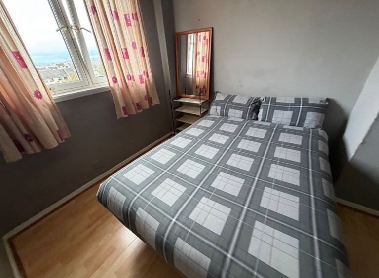 Big Double Room For Rent On EH143BE