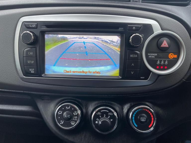 2012 Toyota Yaris 1.33 VVT-i SR 5dr Multidrive S HATCHBACK PETROL Automatic