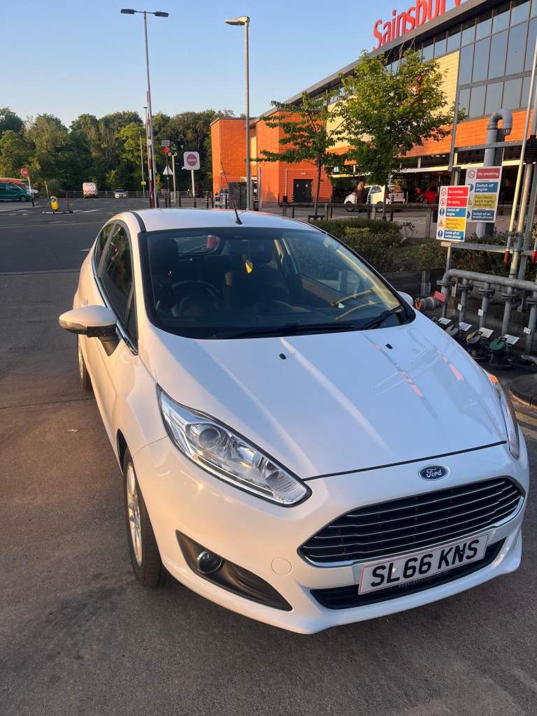Ford, FIESTA, Hatchback, 2016, Manual, 1498 (cc), 3 doors