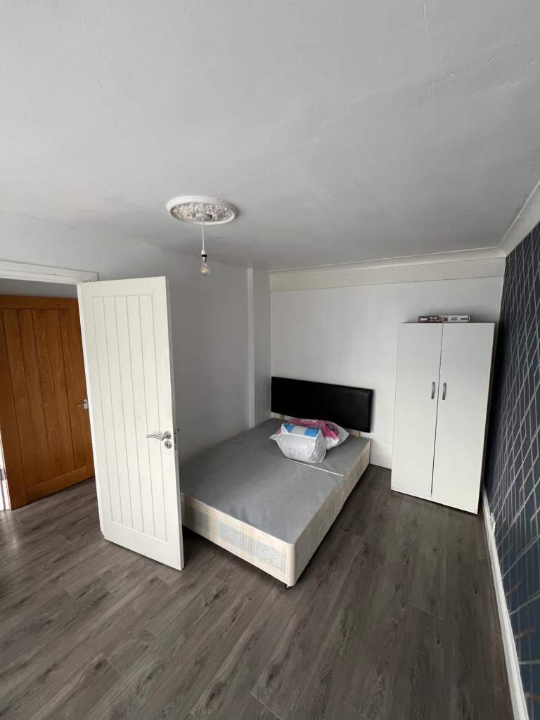 Double Room for rent in EN3 