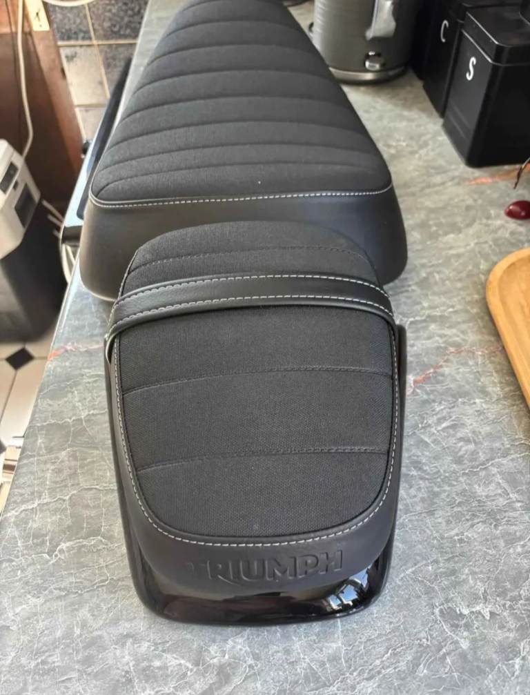 Triumph street scrambler 2017/2020 solo and pillion seat 