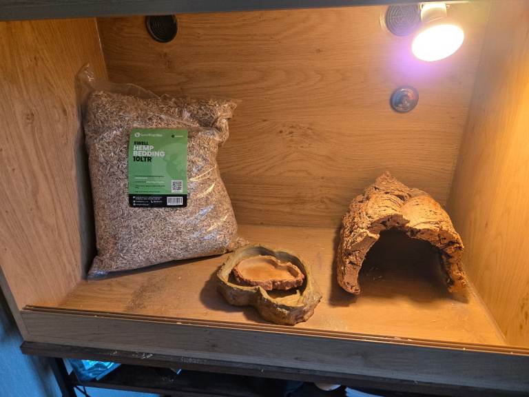 Vivarium 2.5' (76.5cm)