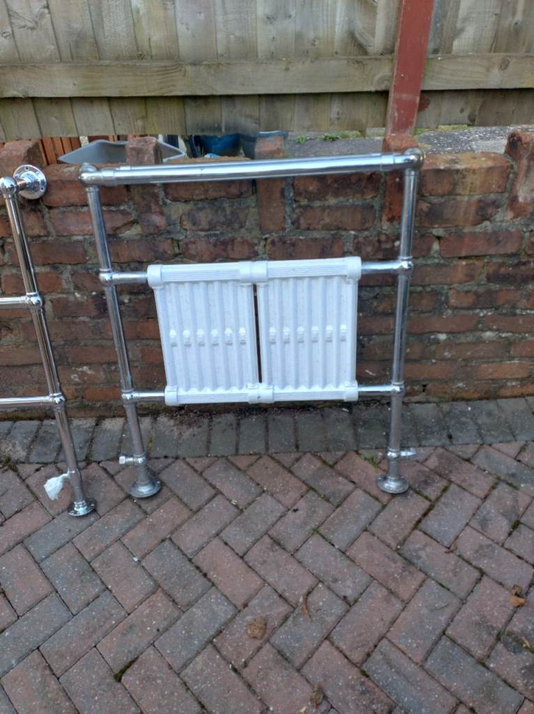 Georgian style radiator 