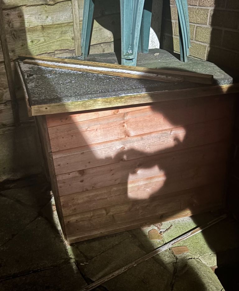 Large dog kennel wooden 