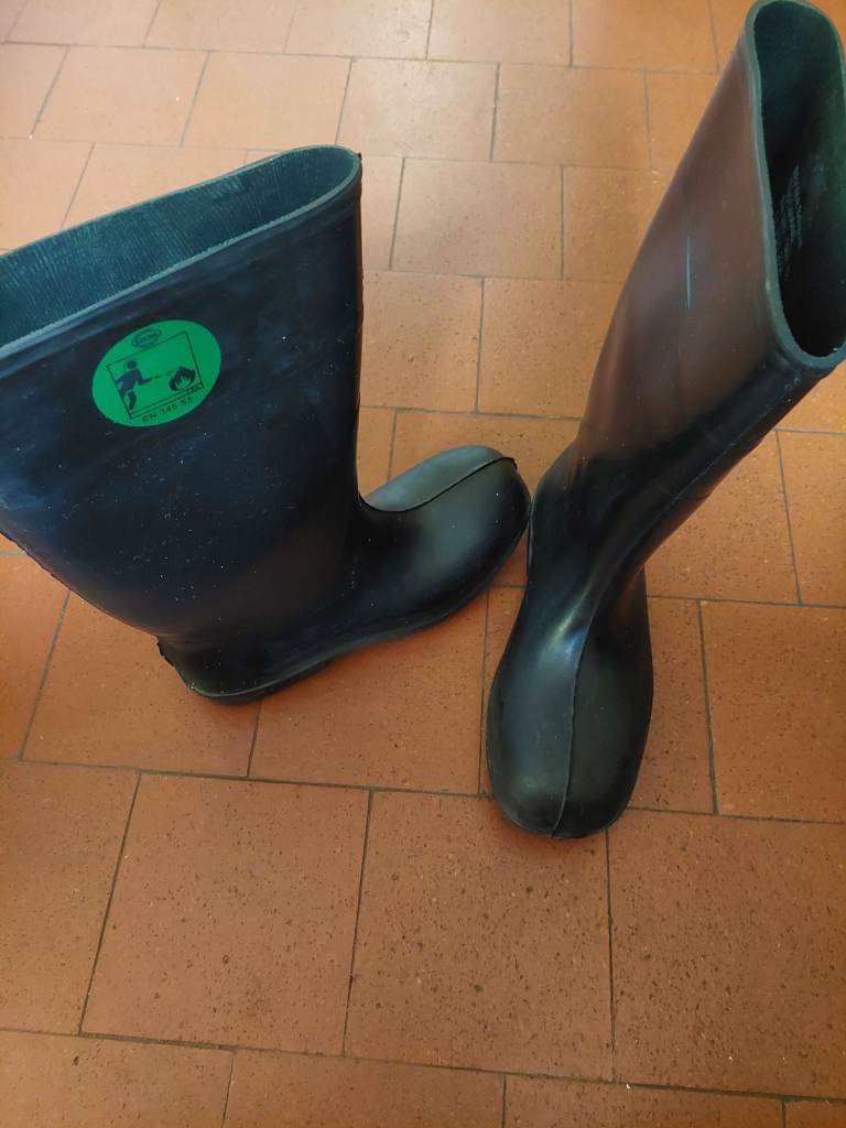 BEKINA SAFETY WELLINGTON BOOTS L400/88 BLACK STEEL TOE CAP FPA APPROVED FIRE 6
