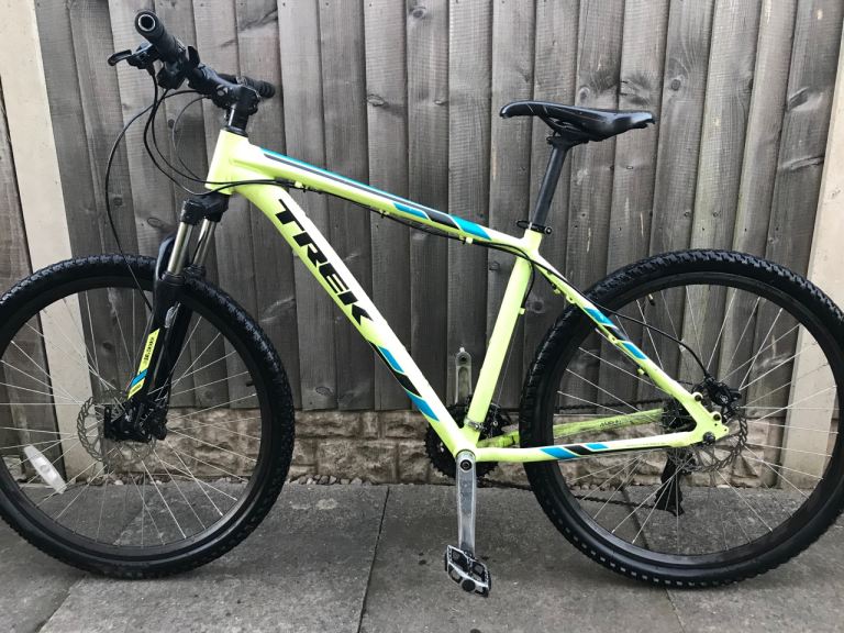 TREK Marlin 5 hydraulic 27.5 Mountain Bike - Mint Condition 