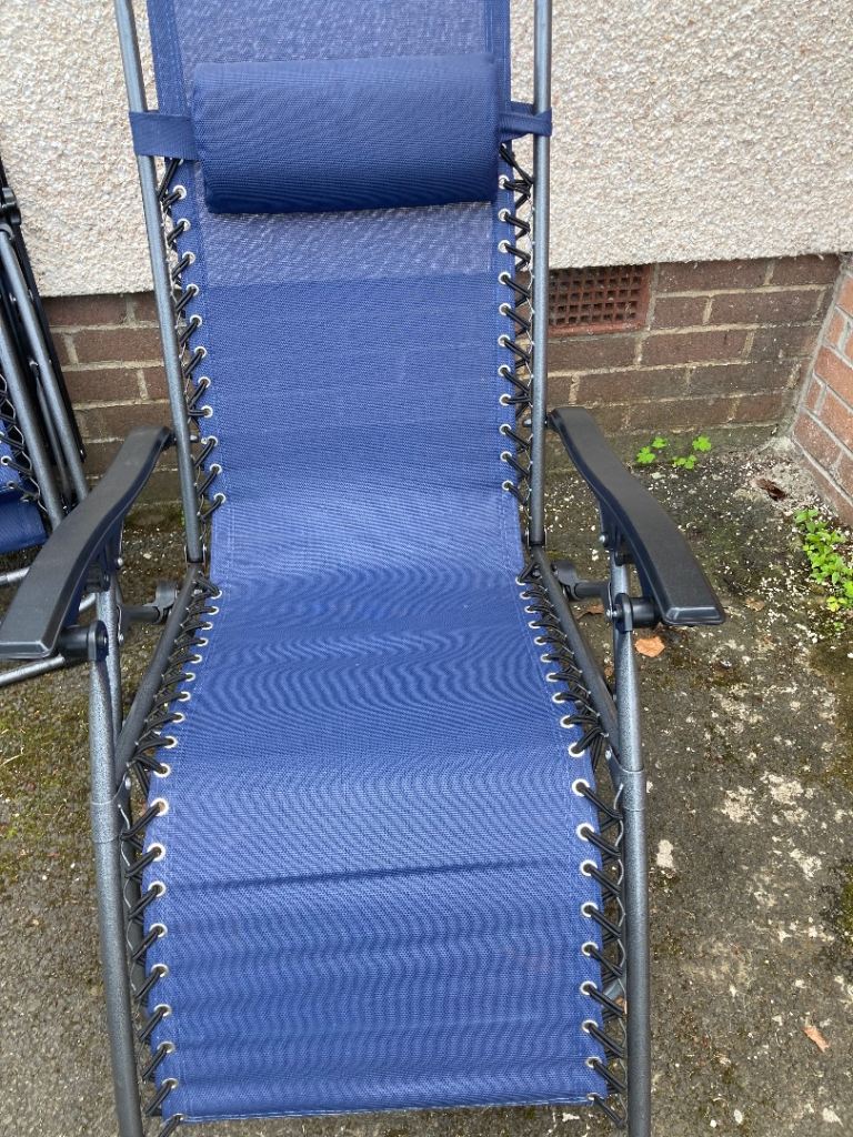 2 garden chairs in good condition
