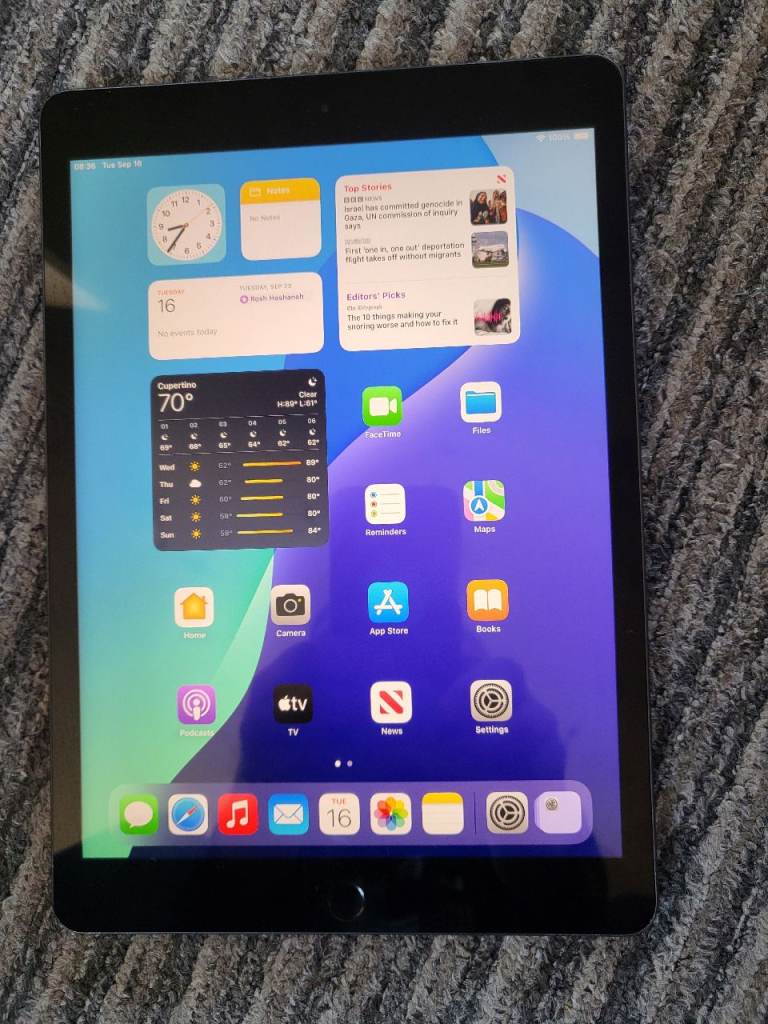 Apple iPad 7th Generation 10.2 inch, 32GB, WIFI ONLY, Space Grey, ios 18.7, no offers
