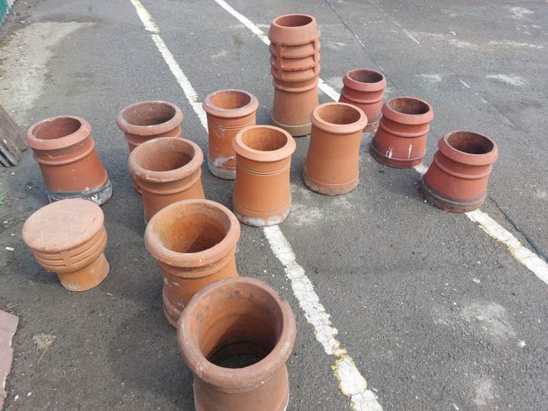 14 Terracotta Chimney Pots - Various Sizes, Good Condition