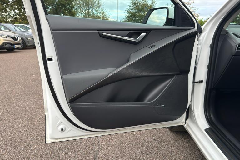  Kia Niro Electric 64.8kwh 4 Suv 5dr Electric Auto 201 Bhp Electric