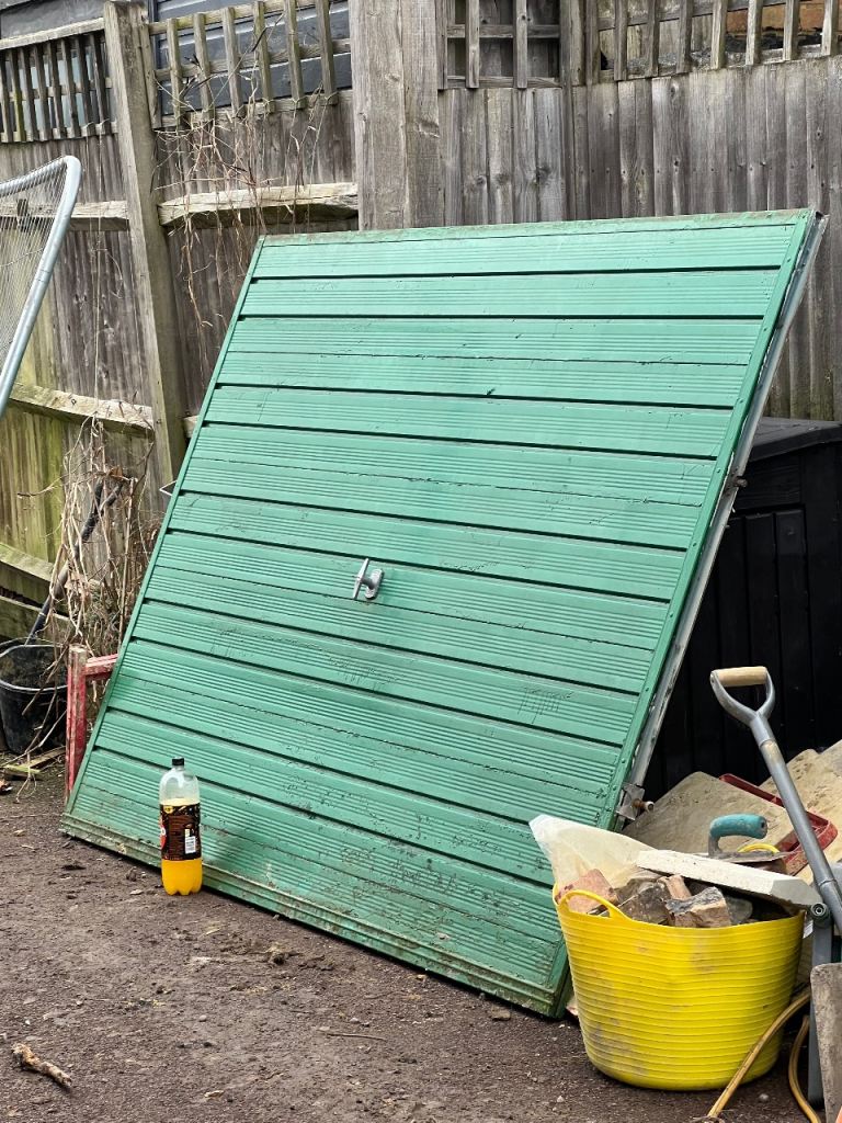 Garage door FREE to pick up 