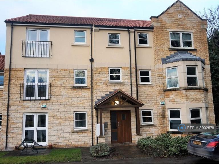 2 bedroom flat in Abbeystone Way, Monk Fryston, Leeds, LS25 (2 bed) (#3032678)