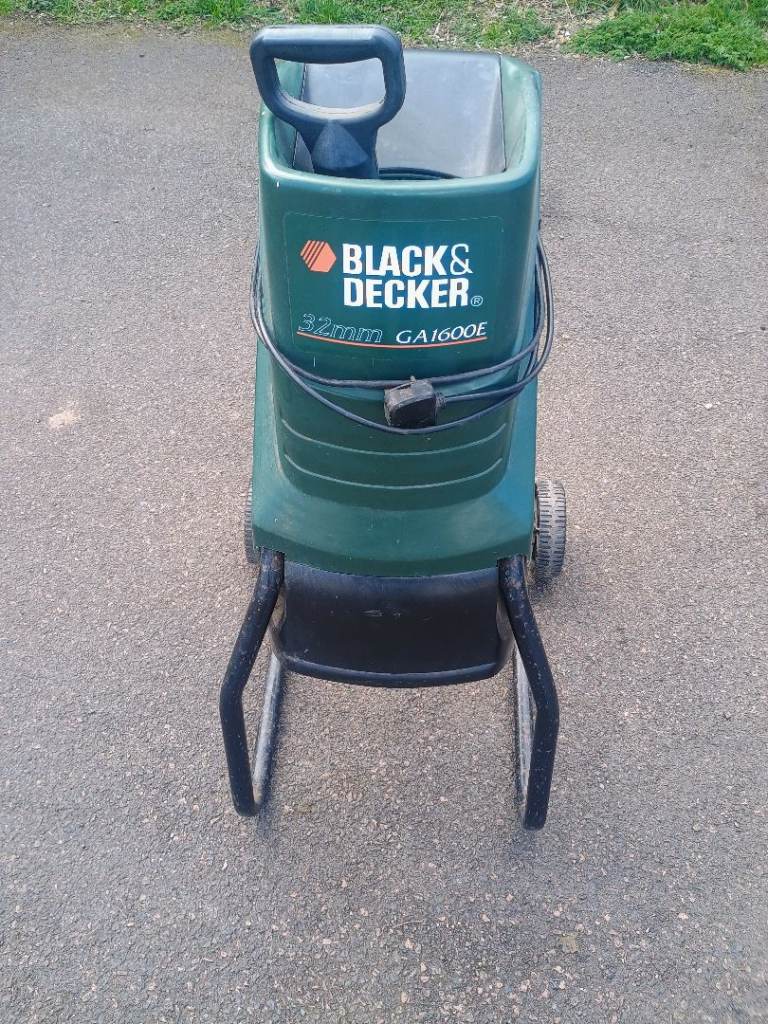 Black and Decker garden chipper 
