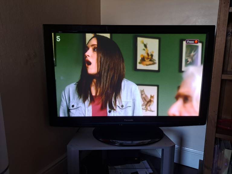 Panasonic Viera Plasma TV, 46" screen display