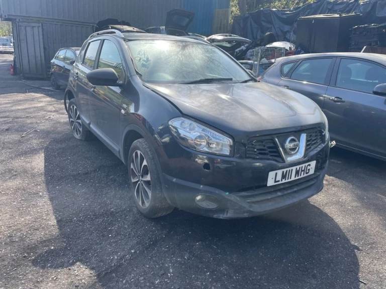 NISSAN QASHQAI BLACK 1.6 PETROL BREAKING