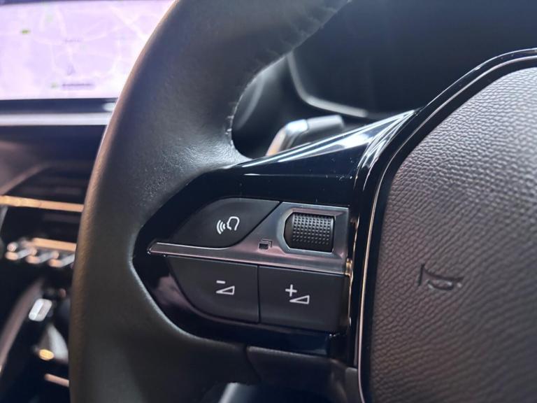  Peugeot 2008 1.2 PureTech Allure EAT Euro 6 (s/s) 5dr Petrol Automatic