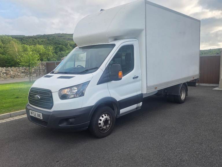 Ford transit luton twin wheel