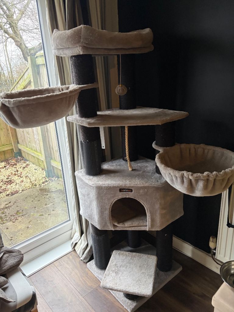 Feandrea cat tree for large cats