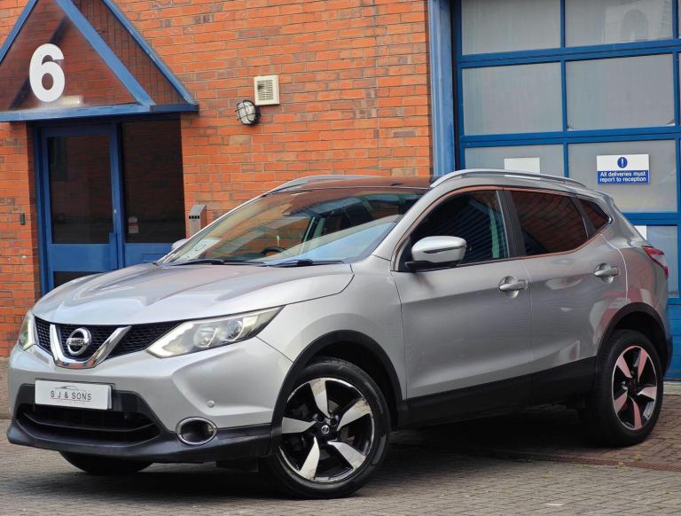 2017 Nissan Qashqai 1.6 dCi N-Connecta 5dr HATCHBACK DIESEL Manual
