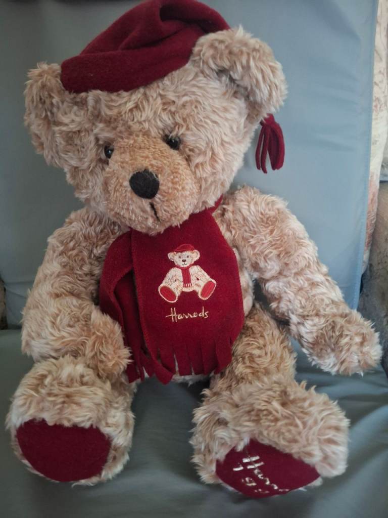 HARRODS 1999 ANNUAL COLLECTORS EDITION TEDDY BEAR 