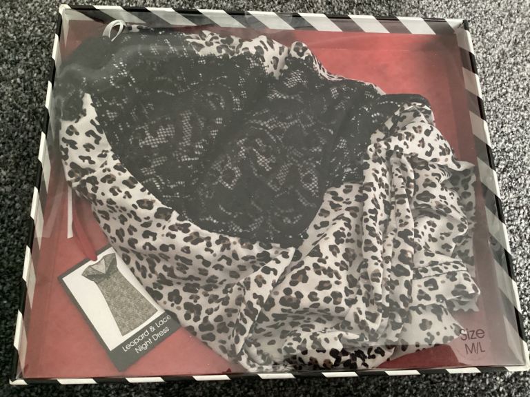 NEW Women’s Leopard & Lace Night Dress – Size M/L, BNWT.