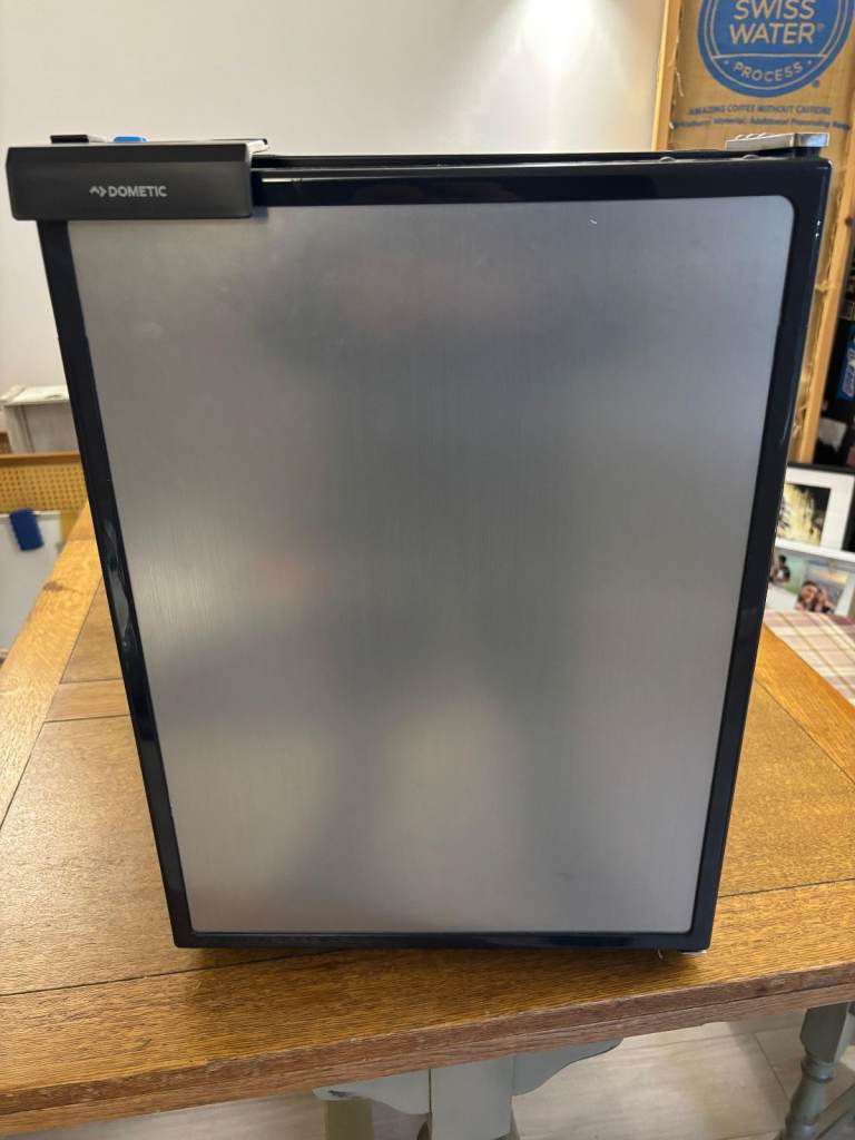 Dometic / Waeco CRE50 12V Campervan Fridge – Great Condition