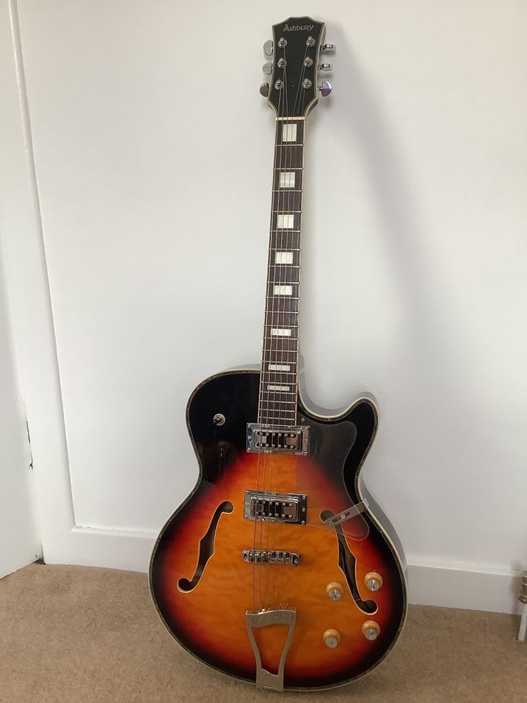 Guitar Ashbury Jazz electric 