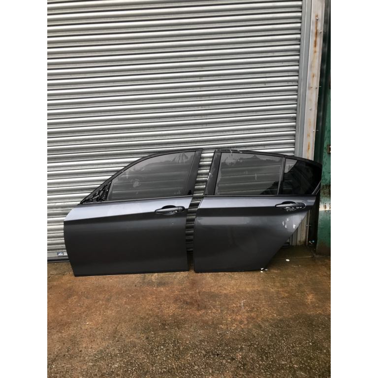 BMW 1 SERIES F20 PASSENGERS SIDE FRONT OR REAR DOOR
