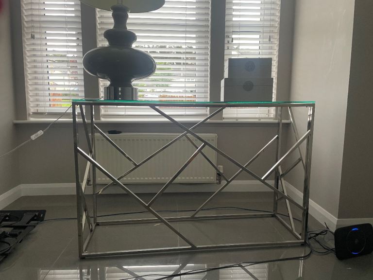 Console table