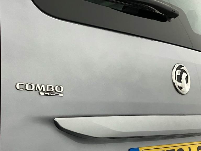 2020 Vauxhall Combo Life 1.5 Turbo D Energy XL 5dr [7 seat] Estate DIESEL Manual