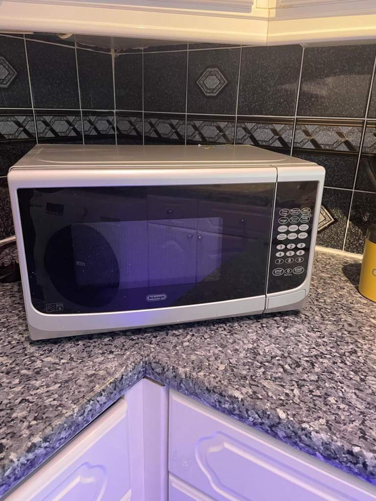 Microwave Oven