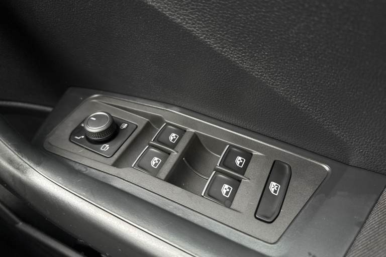 2019 Volkswagen T-Roc 1.6 TDI SE 5dr SUV Manual