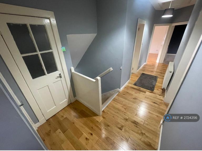 3 bedroom flat in Thornliebank, Thornliebank, Glasgow, G46 (3 bed) (#2724356)