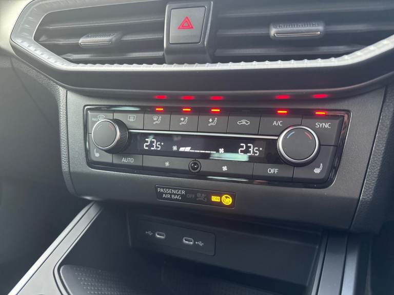 2025 SEAT Arona 1.0 TSI 115 FR Black Edition 5dr Hatchback PETROL Manual