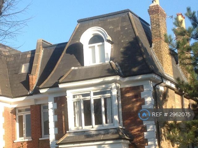 3 bedroom flat in Lee, London, SE12 (3 bed) (#2962075)