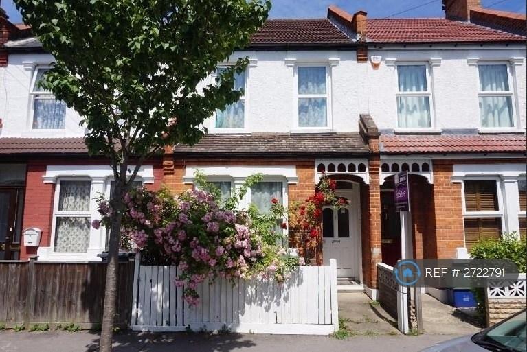 3 bedroom house in Tylecroft Road, London, SW16 (3 bed) (#2722791)