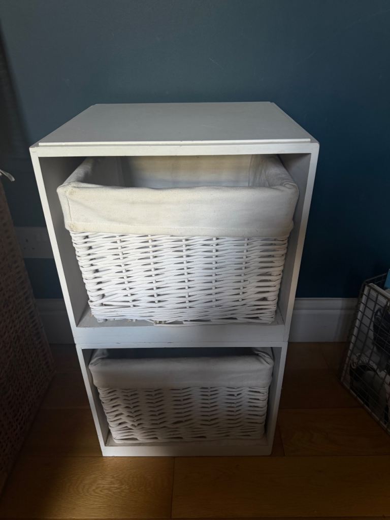 White wooden Home storage cube stackable wardrobe boxes with baskets 