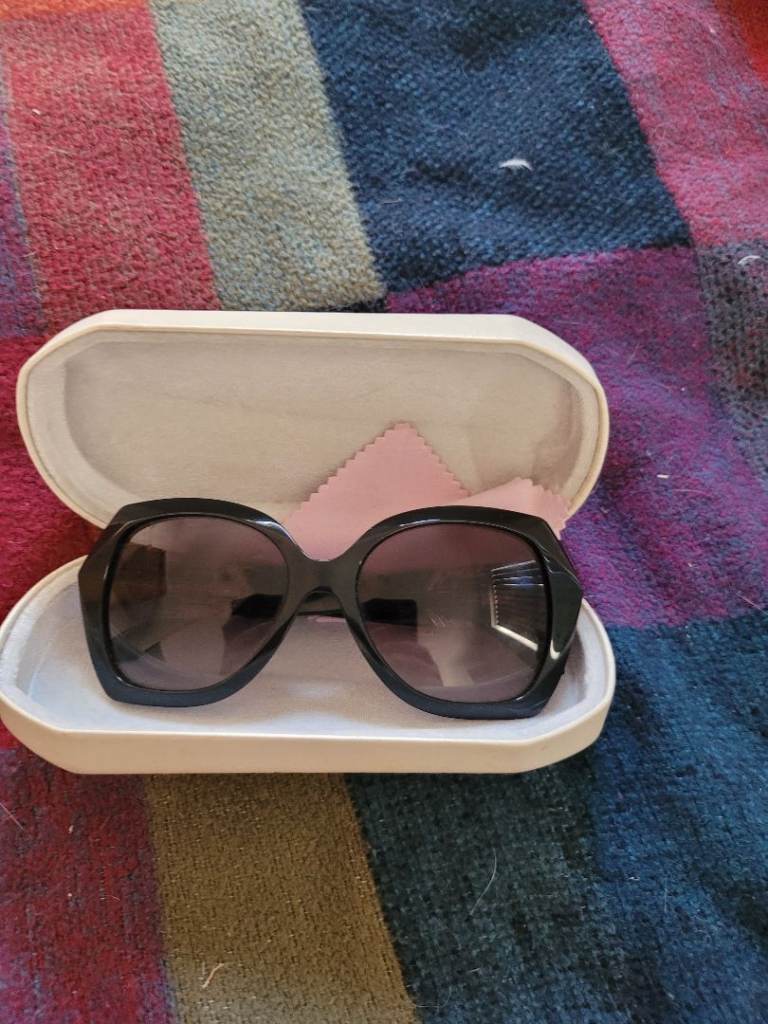 Black bvlgari sunglasses 