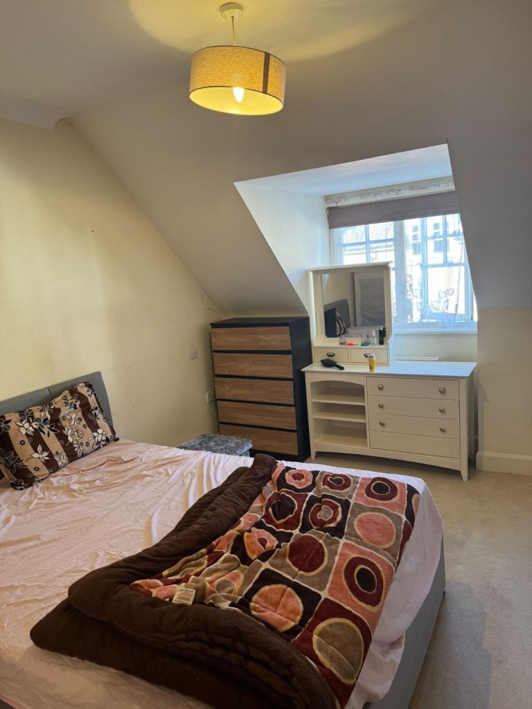 Double room available 