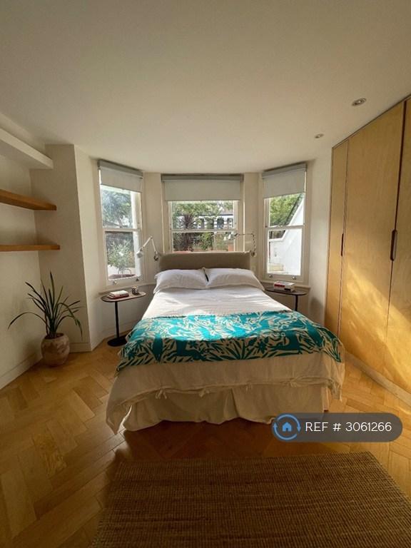 1 bedroom flat in St Lawrence Terrace, London, W10 (1 bed) (#3061266)