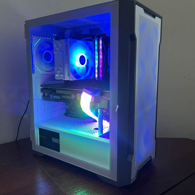· Custom Gaming PC Build Intel i7/ MSI RTX 3080 TI 12 GB / 32 GB 3600 MHz / RGB