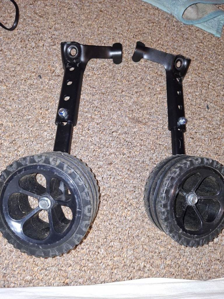 Stabilizers for bike adjustable upto 24 inch wheel