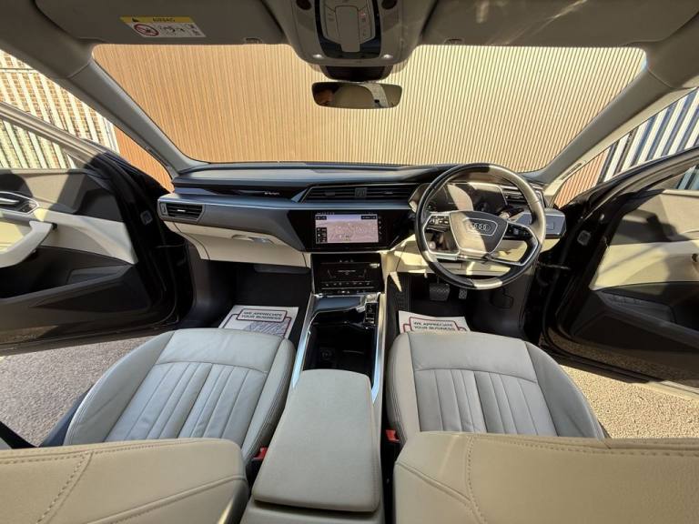 2019 Audi e-tron 55 SUV 5dr Electric Auto quattro 95kWh (408 ps) ESTATE ELECTRIC Automatic