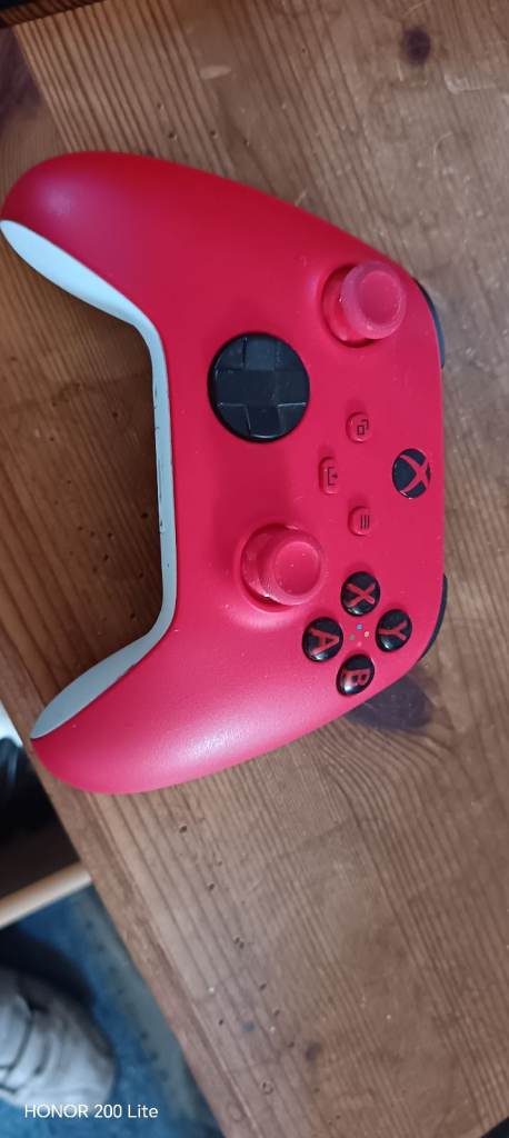 Red Xbox Controller – Good Condition